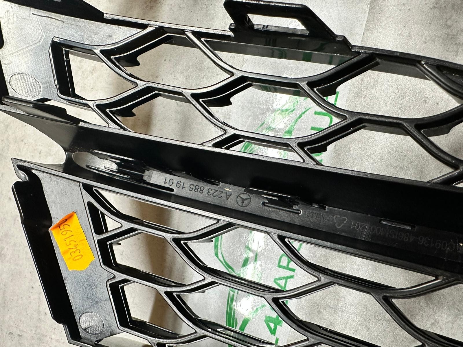 MERCEDES S-KLASS 223 STOSSFÄNGER-LÜFTUNGSGITTER A2238851801 A2238851901 Fast Neu - Obrázek 9