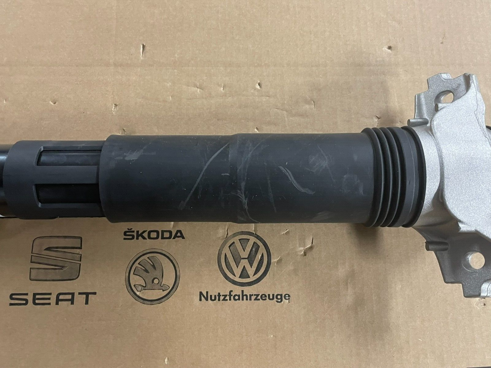 PORSCHE CAYENNE 9YA-2 STOSSDÄMPFER ELEKTRISCH HINTER RECHTS 9Y0513028F ORIG NEU - Obrázek 13