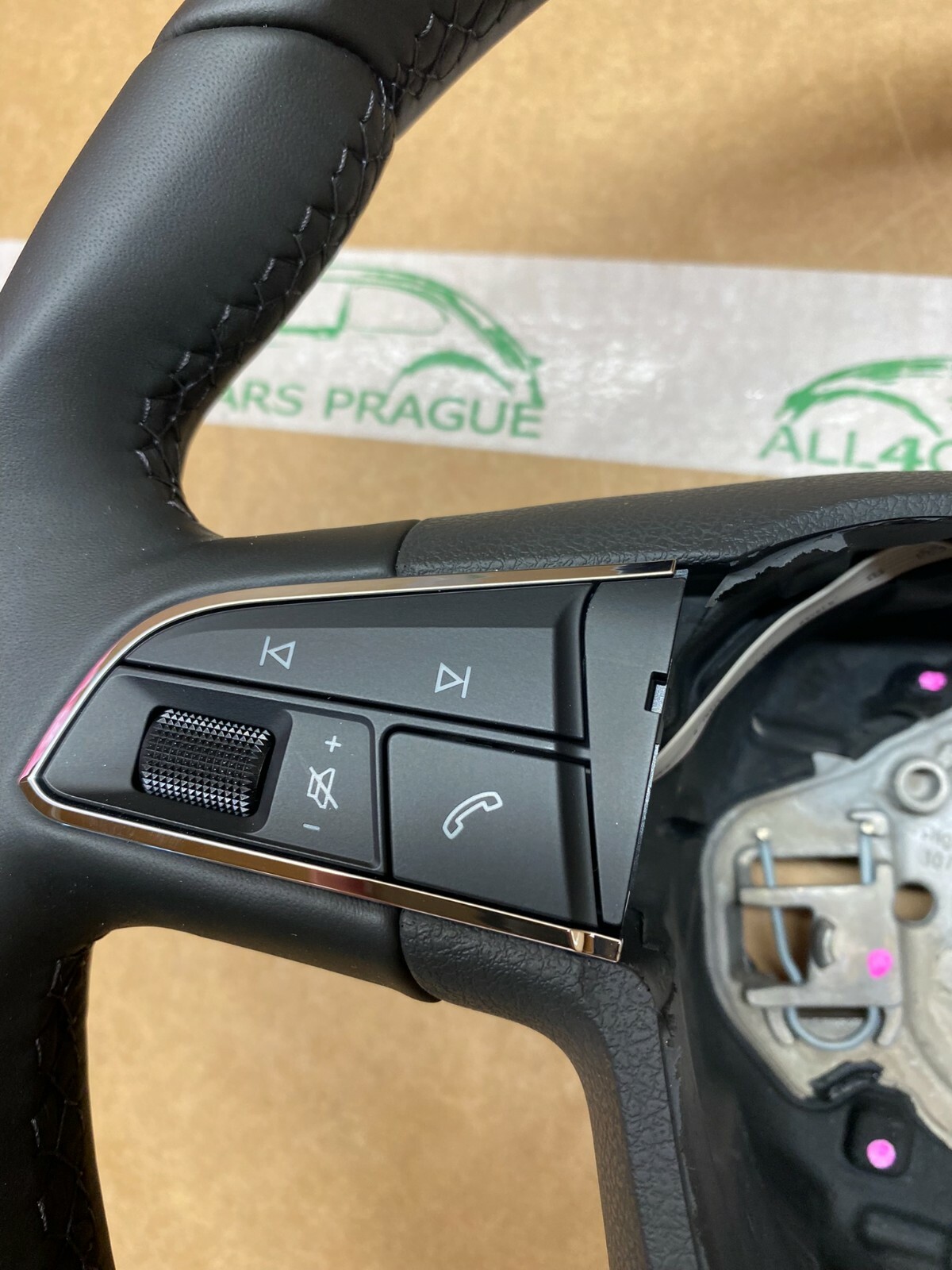 SEAT (CUPRA) LENKRAD LEDERLENKRAD BEDIENELEMENTE 5F0419091L ORIGINAL NEU!!! - Obrázek 3