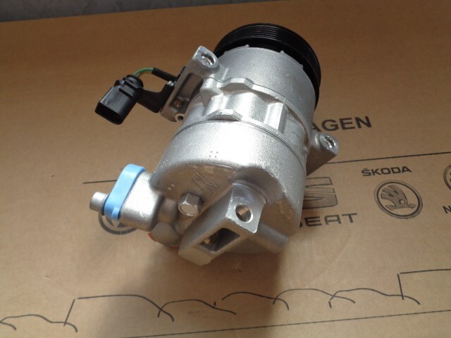 ŠKODA CITIGO KLIMAKOMPRESSOR 1S0816803A ORIG.SKODA TEIL - NEU-FOTOS GUCKEN !!! - Obrázek 20