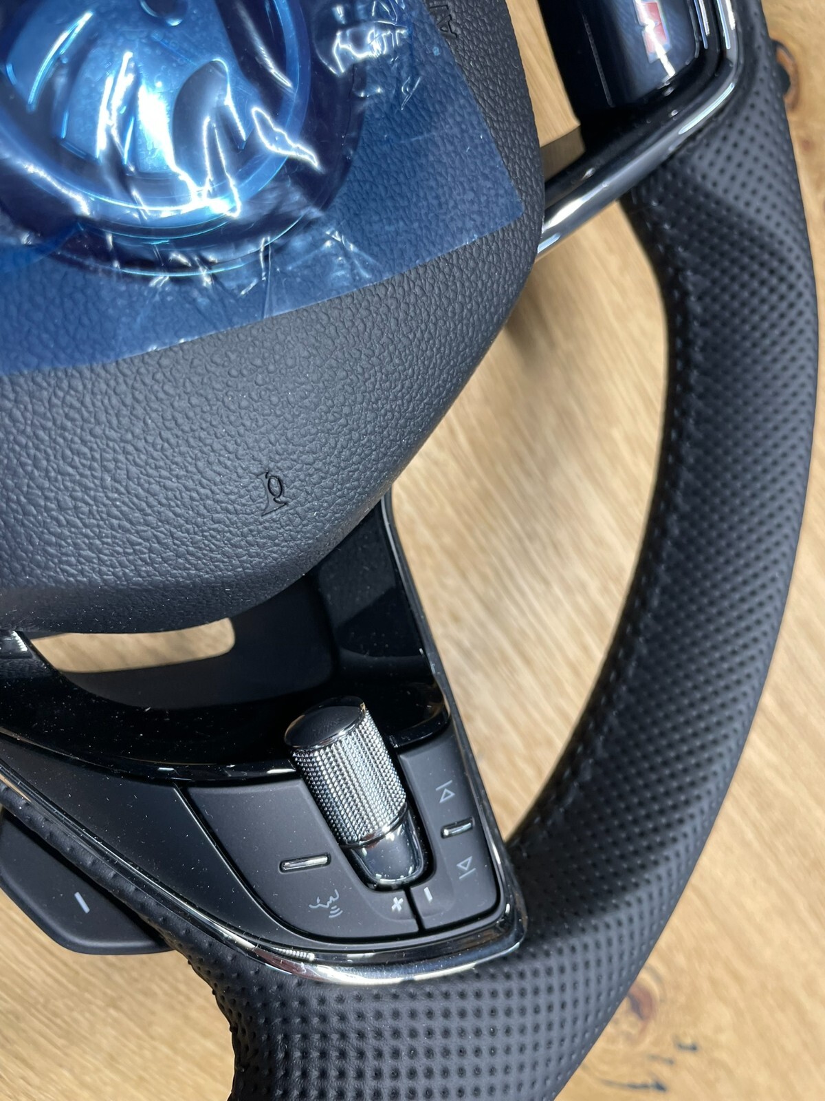 ŠKODA LENKRAD LEDER SPORT TIPTRONIC MIT RS LOGO COMPLET 5E3419093P + 6VA880201 - Obrázek 14