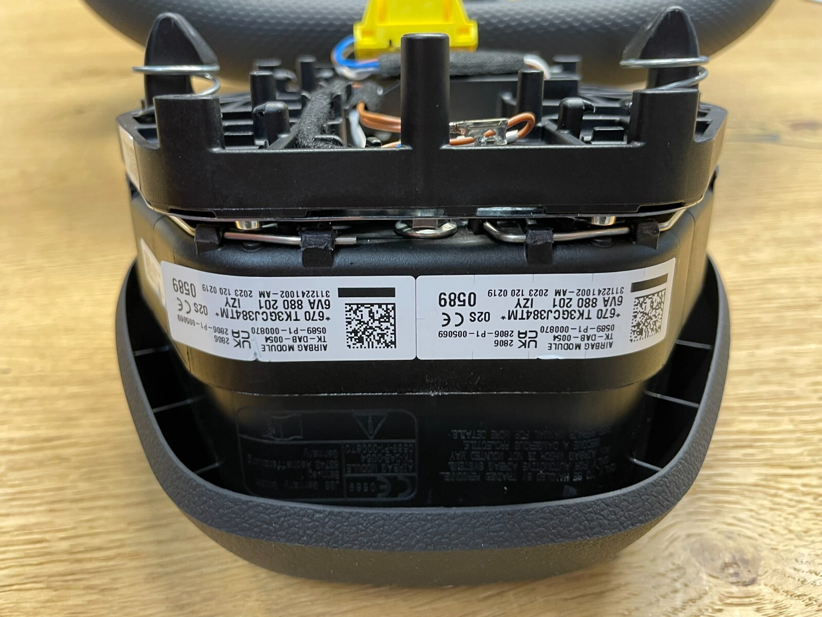 ŠKODA LENKRAD LEDER SPORT TIPTRONIC MIT RS LOGO COMPLET 5E3419093P + 6VA880201 - Obrázek 23