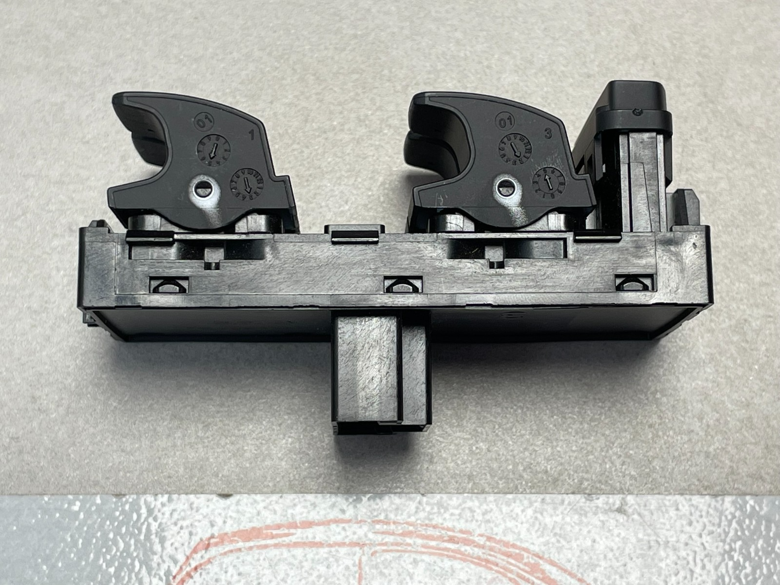 ŠKODA OCTAVIA III FENSTERHEBER SCHALTER ELEKTRISCH FAHRER 5E0959857 ORIG.ŠKODA - Obrázek 11