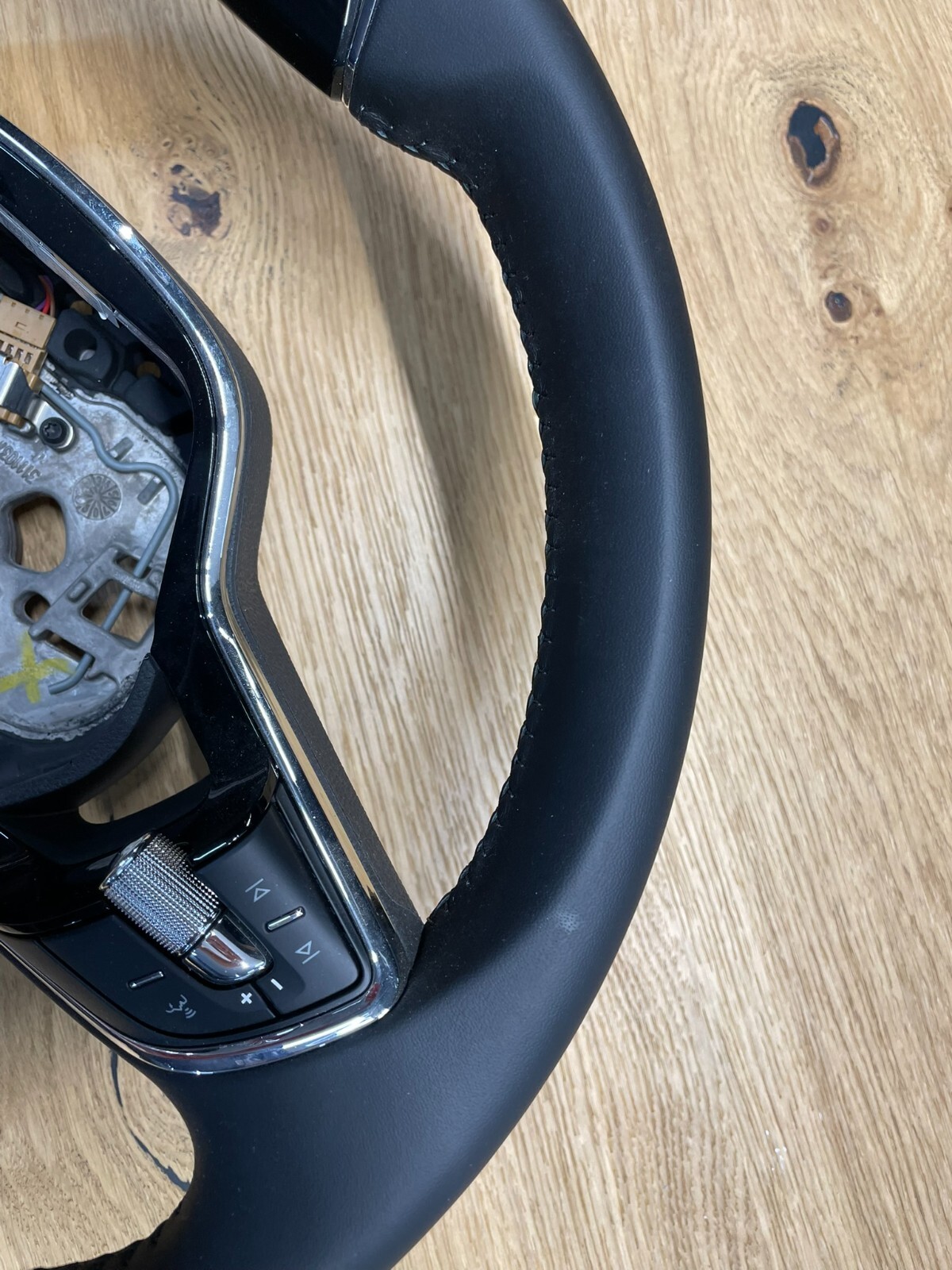 ŠKODA OCTAVIA SUPERB SCALA FABIA ...LENKRAD LEDER MULTIFUNKTIONS 5E3419093A NEU - Obrázek 16