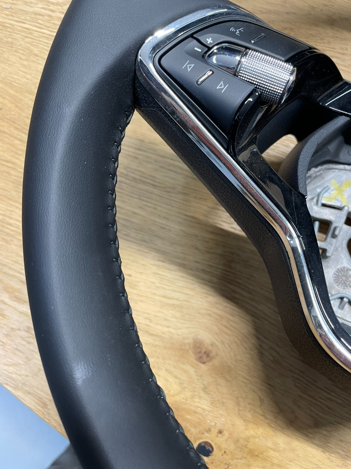 ŠKODA OCTAVIA SUPERB SCALA FABIA ...LENKRAD LEDER MULTIFUNKTIONS 5E3419093A NEU - Obrázek 24