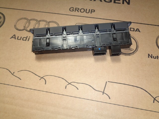 VOLKSWAGEN TOURAN 5T MEHR FACH SCHALTER 5TA927132B FAST NEU DEM.VOM TEST WAGEN.. - Obrázek 12