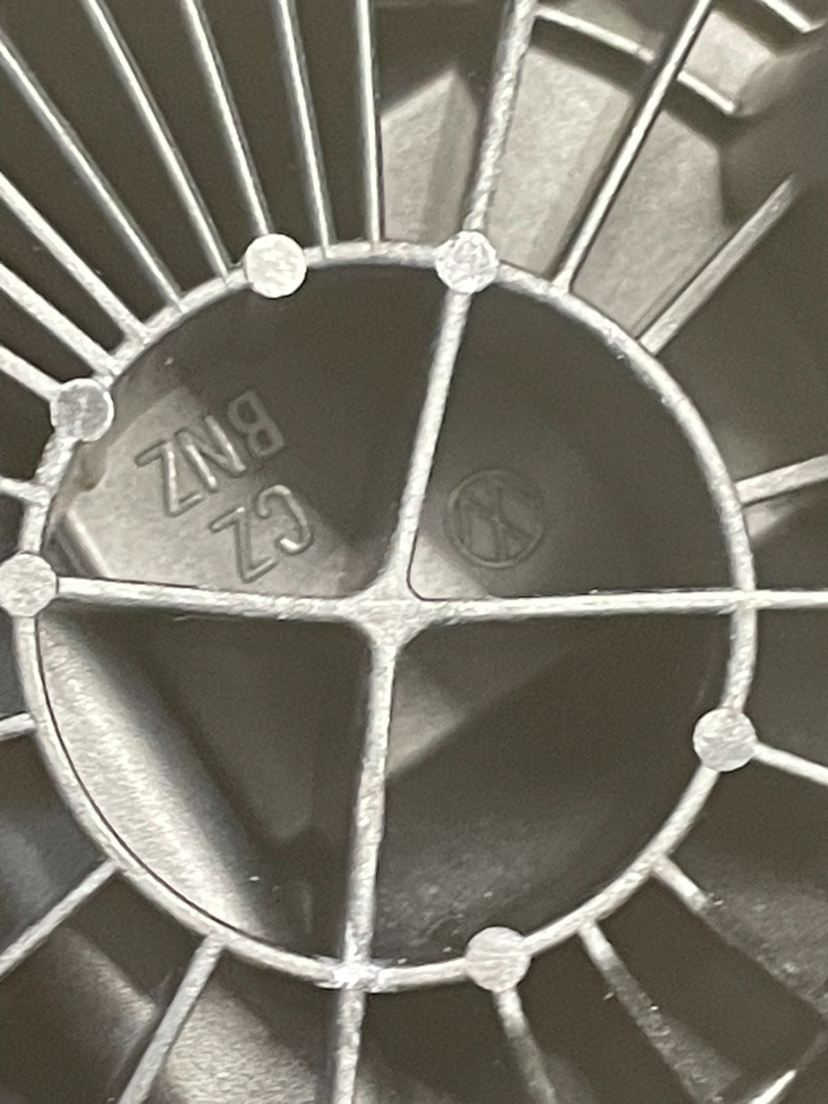 VW ARTEON GOLF SPORTSVAN PASSAT HECKKLAPPENÖFFNER LOGO 510827469 TEST CAR DEMONT - Obrázek 21