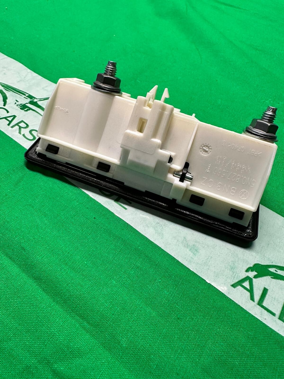 VW AUDI SEAT SKODA DRUCKTASTER KLAPPENSCHLOSS BETÄTIGUNG HECKKLAPPE ORIG.NEU!!! - Obrázek 11