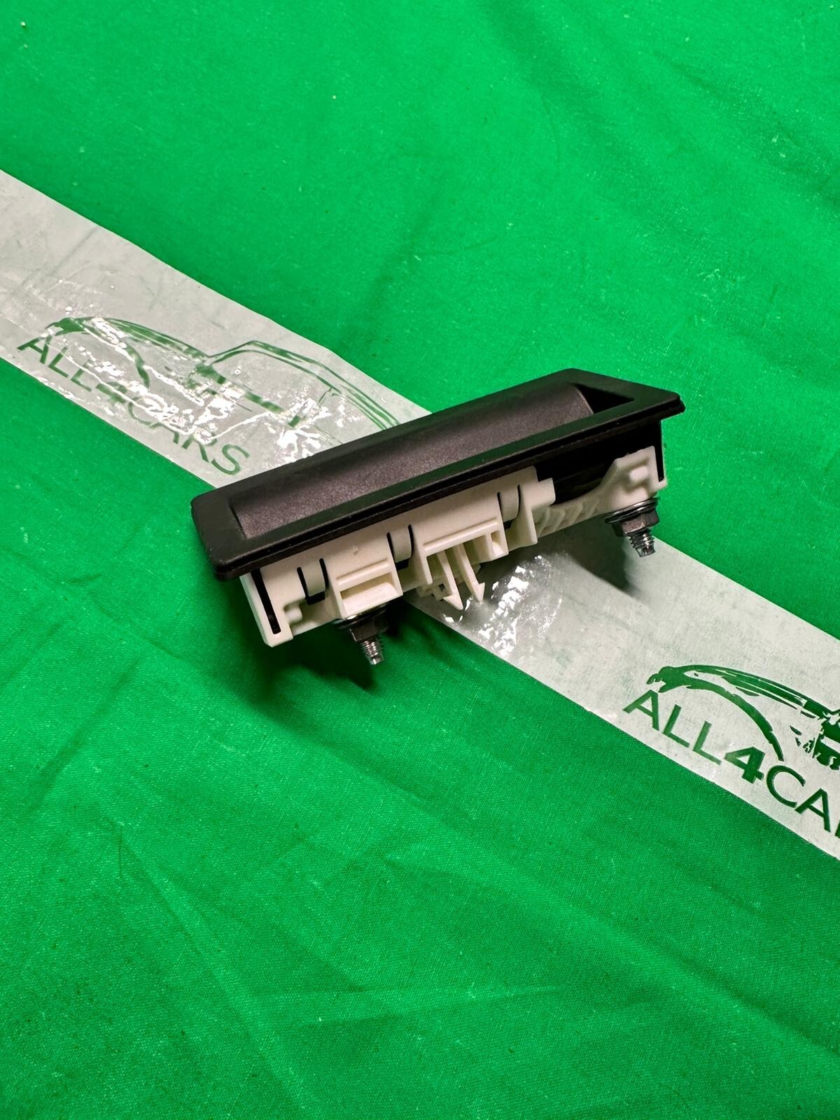 VW AUDI SEAT SKODA DRUCKTASTER KLAPPENSCHLOSS BETÄTIGUNG HECKKLAPPE ORIG.NEU!!! - Obrázek 16