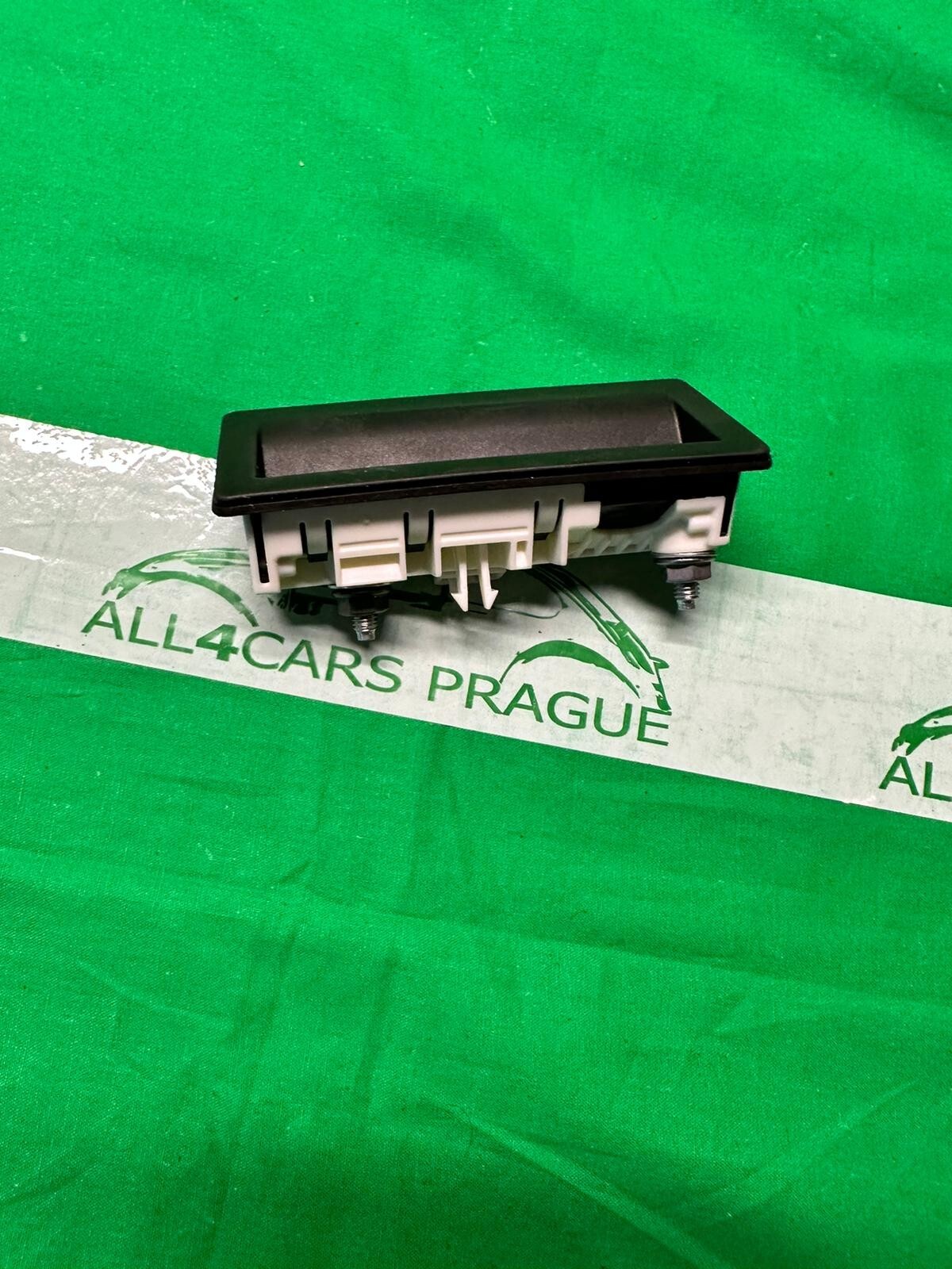 VW AUDI SEAT SKODA DRUCKTASTER KLAPPENSCHLOSS BETÄTIGUNG HECKKLAPPE ORIG.NEU!!! - Obrázek 5