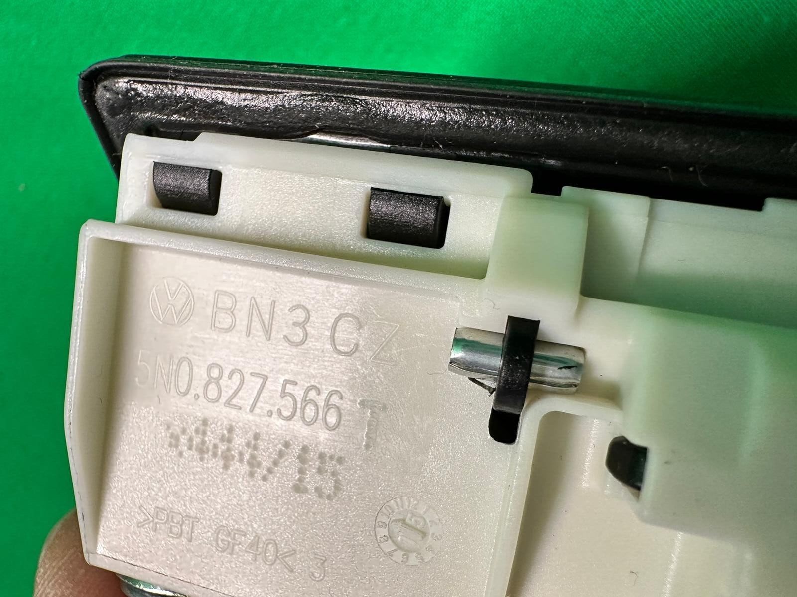 VW AUDI SEAT SKODA DRUCKTASTER KLAPPENSCHLOSS BETÄTIGUNG HECKKLAPPE ORIG.NEU!!! - Obrázek 8