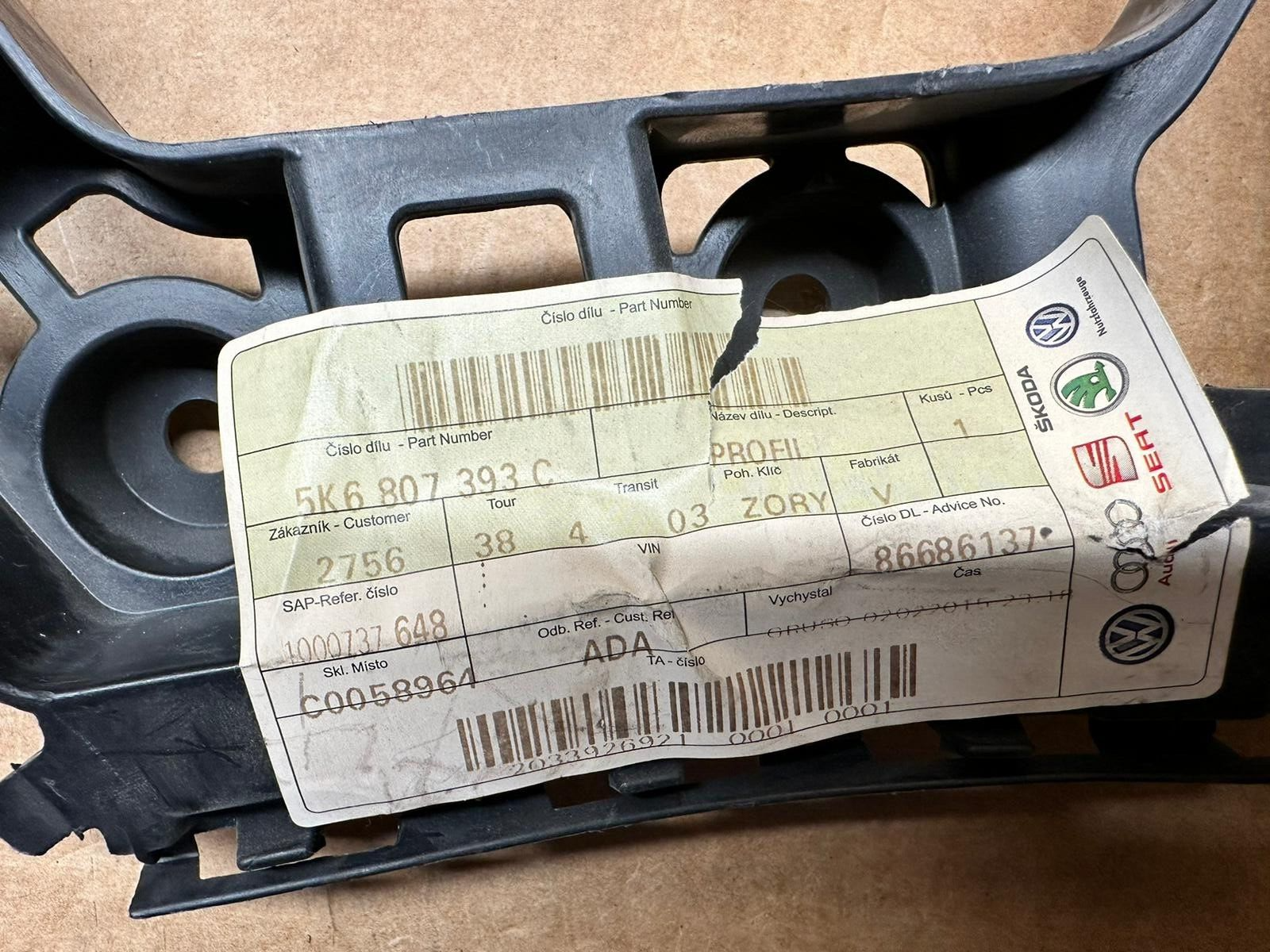 VW GOLF 2009-2013 FUHRUNGSPROFIL LINKS HINTEN 5K6807393C ORIG.NEU!! - Obrázek 5