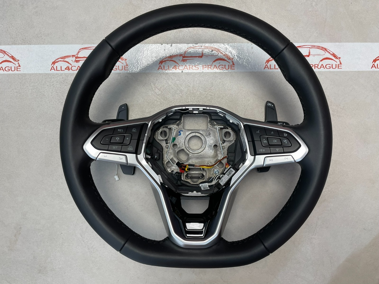 VW PASSAT LENKRAD SPORT LEDER BEHEIZT ABGEFLACHT R PADELS 5H0419089QG FAST NEU - Obrázek 3