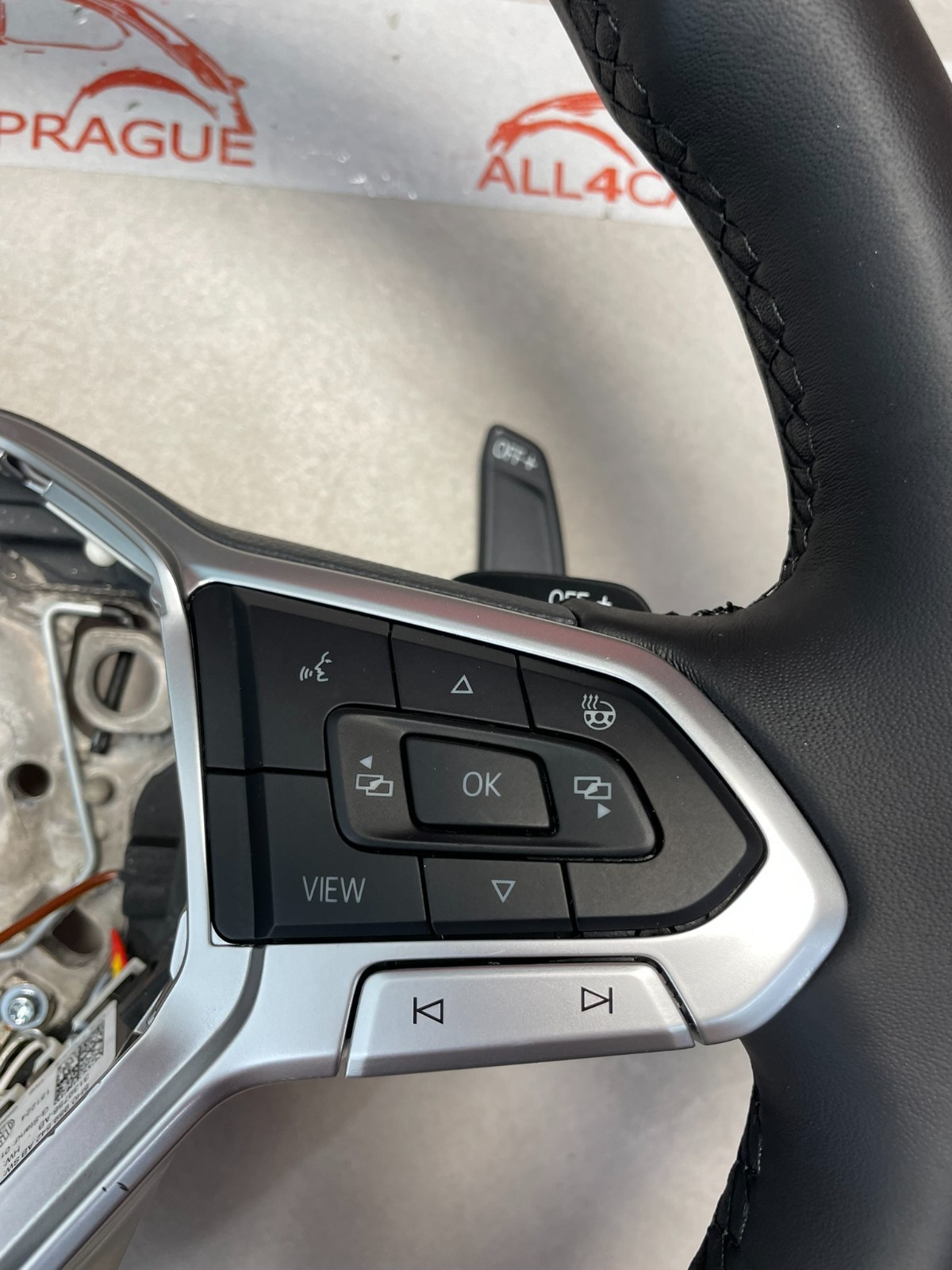 VW PASSAT LENKRAD SPORT LEDER BEHEIZT ABGEFLACHT R PADELS 5H0419089QG FAST NEU - Obrázek 6