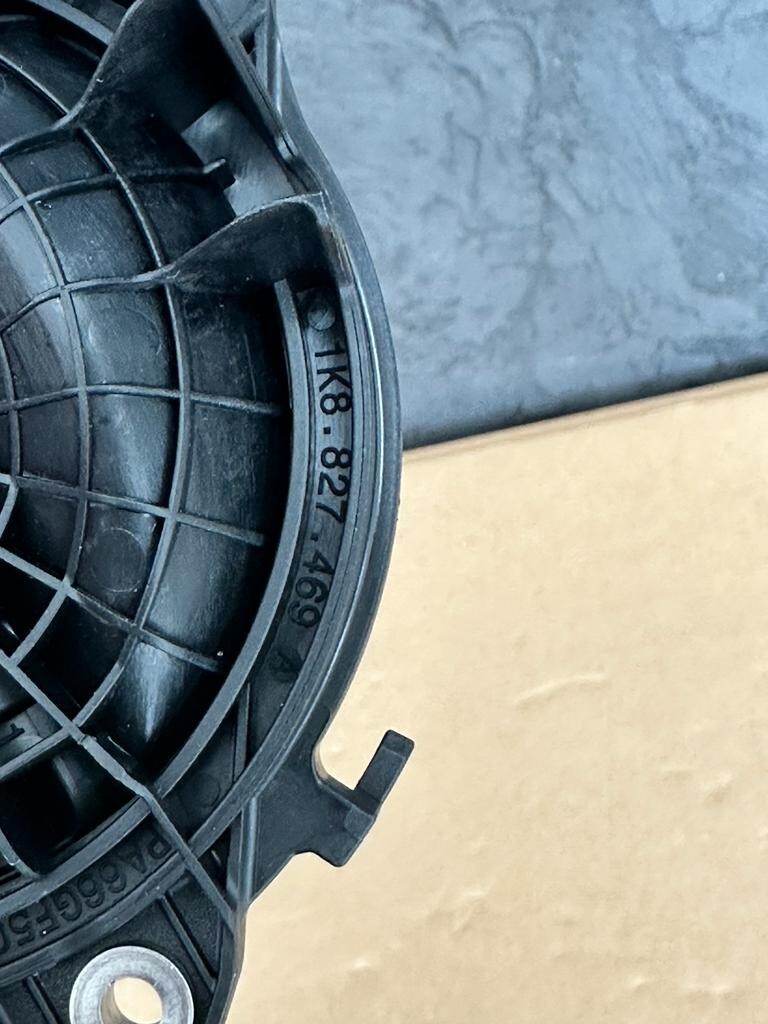 VW SCIROCCO HECKKLAPPENGRIFF 1K8827469A BESTÄTIGUNG MIKROSCHALTER ORIGINAL - Obrázek 4