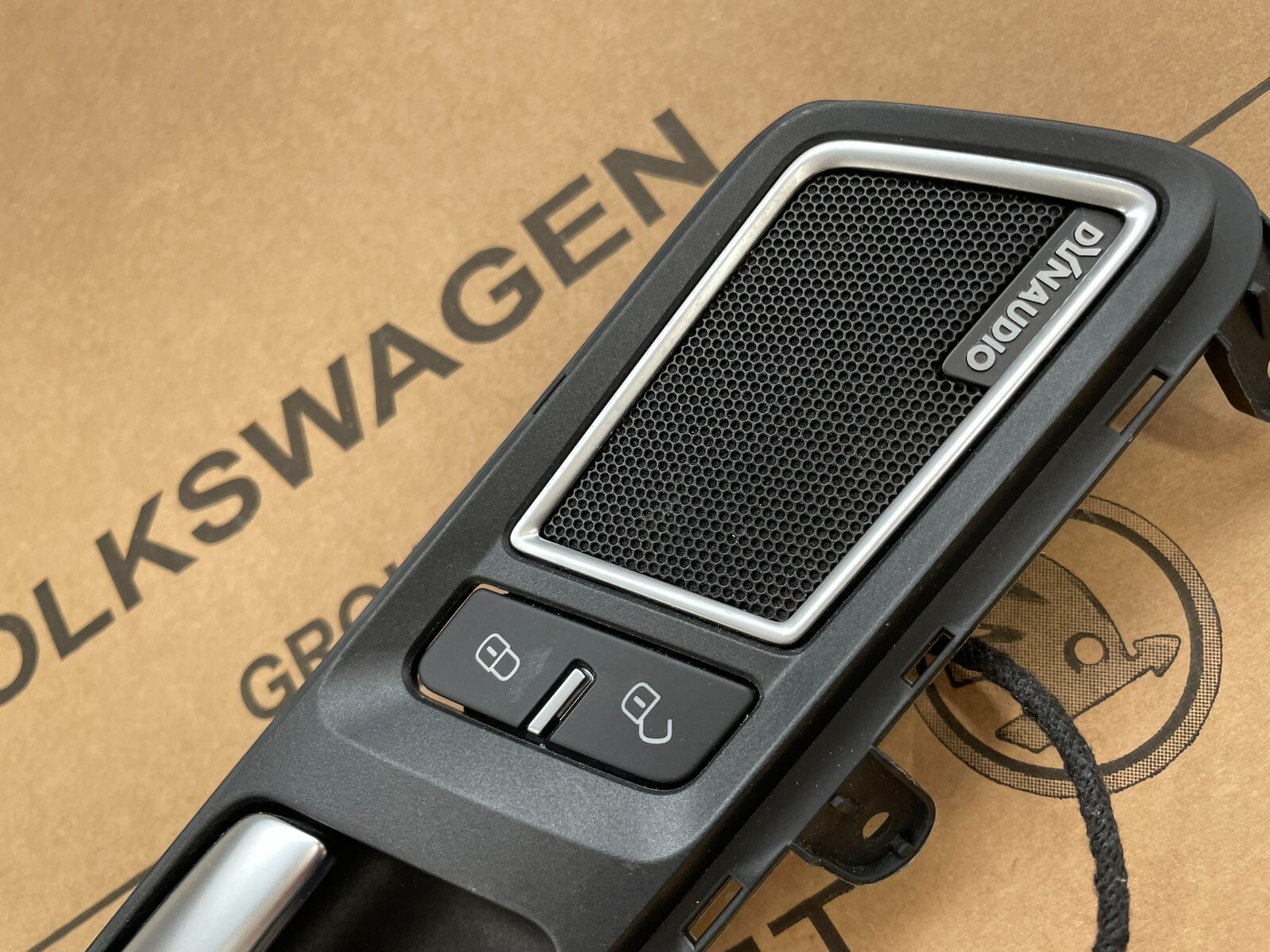 VW TOUAREG 7P TÜRGRIFF ZIERLEISTE DEKOR VORN R MIT DYNAUDIO ABDECKUNG 7P6837114 - Obrázek 13