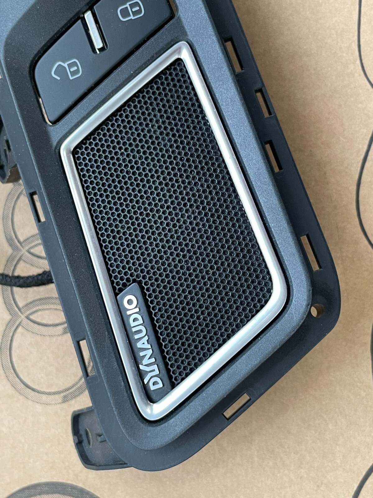 VW TOUAREG 7P TÜRGRIFF ZIERLEISTE DEKOR VORN R MIT DYNAUDIO ABDECKUNG 7P6837114 - Obrázek 20