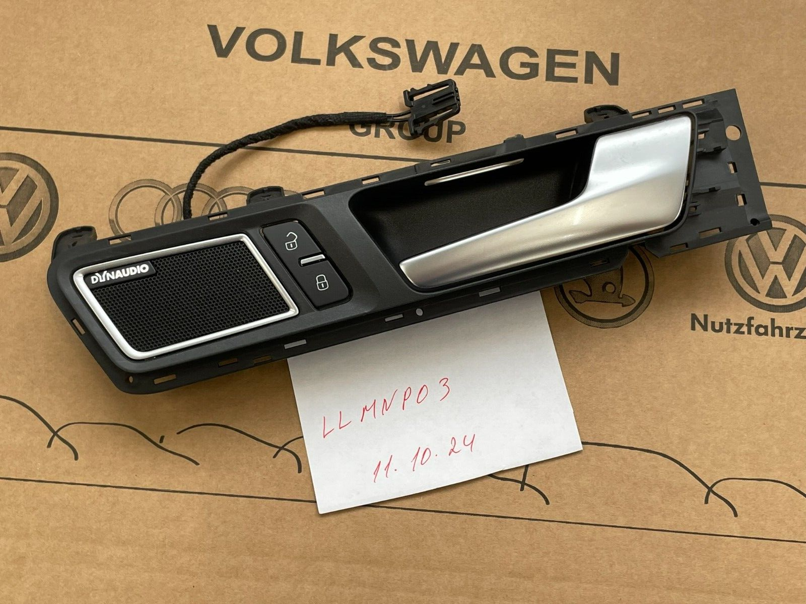 VW TOUAREG 7P TÜRGRIFF ZIERLEISTE DEKOR VORN R MIT DYNAUDIO ABDECKUNG 7P6837114 - Obrázek 21