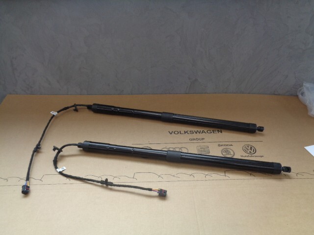 VW TOUAREG ANTRIEBSEINHEIT FUR HECKKLAPPE ELEKTRISCH 7P6827851F ORIGINÁL VW TEIL - Obrázek 11