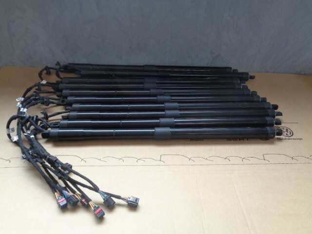 VW TOUAREG ANTRIEBSEINHEIT FUR HECKKLAPPE ELEKTRISCH 7P6827851F ORIGINÁL VW TEIL - Obrázek 4