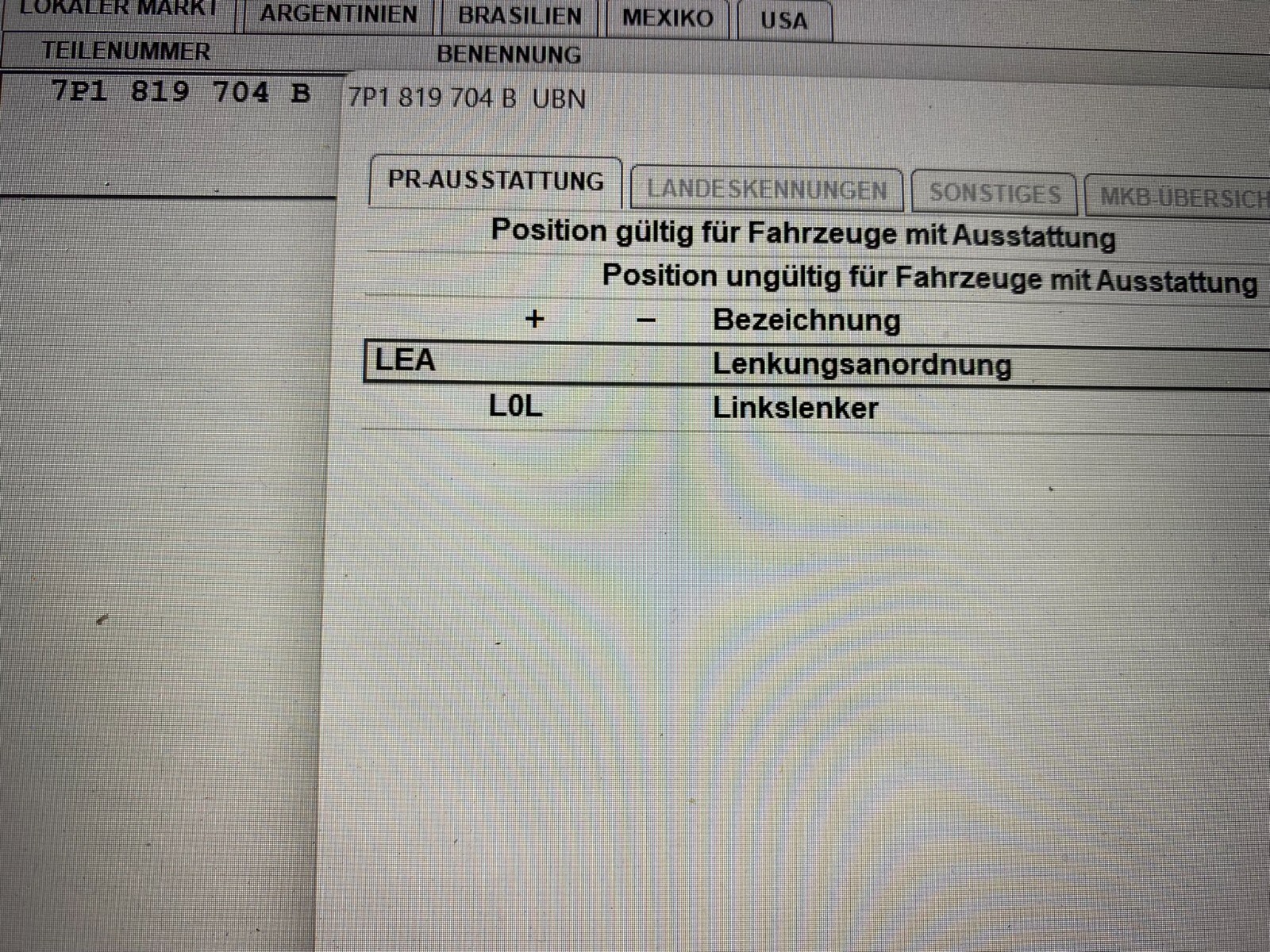 VW TOUAREG AUSSTRÖMER SCHWARZ MITTE RECHTS SATINSCHWARZ 7P1819704B UBN ORIG.NEU! - Obrázek 9