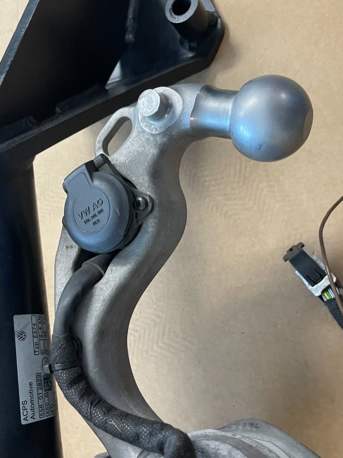 VW TOUAREG CR7 Anhängerkupplung Elektrisch Schwenkbar 760803881E 760803881G Orig - Obrázek 16