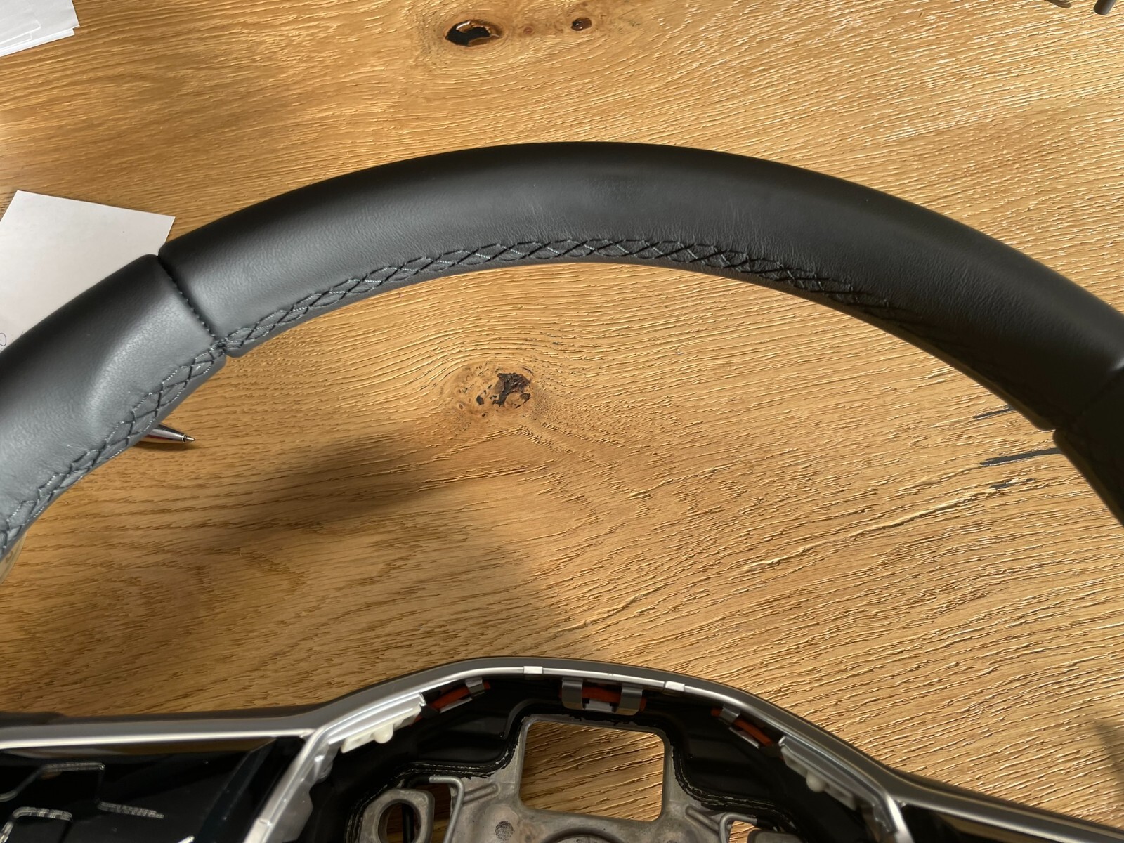 VW TOUAREG III CR7 SPORT LEDER LENKRAD R 760419089P - NUR 1971 KM STAND ORIG VW - Obrázek 21