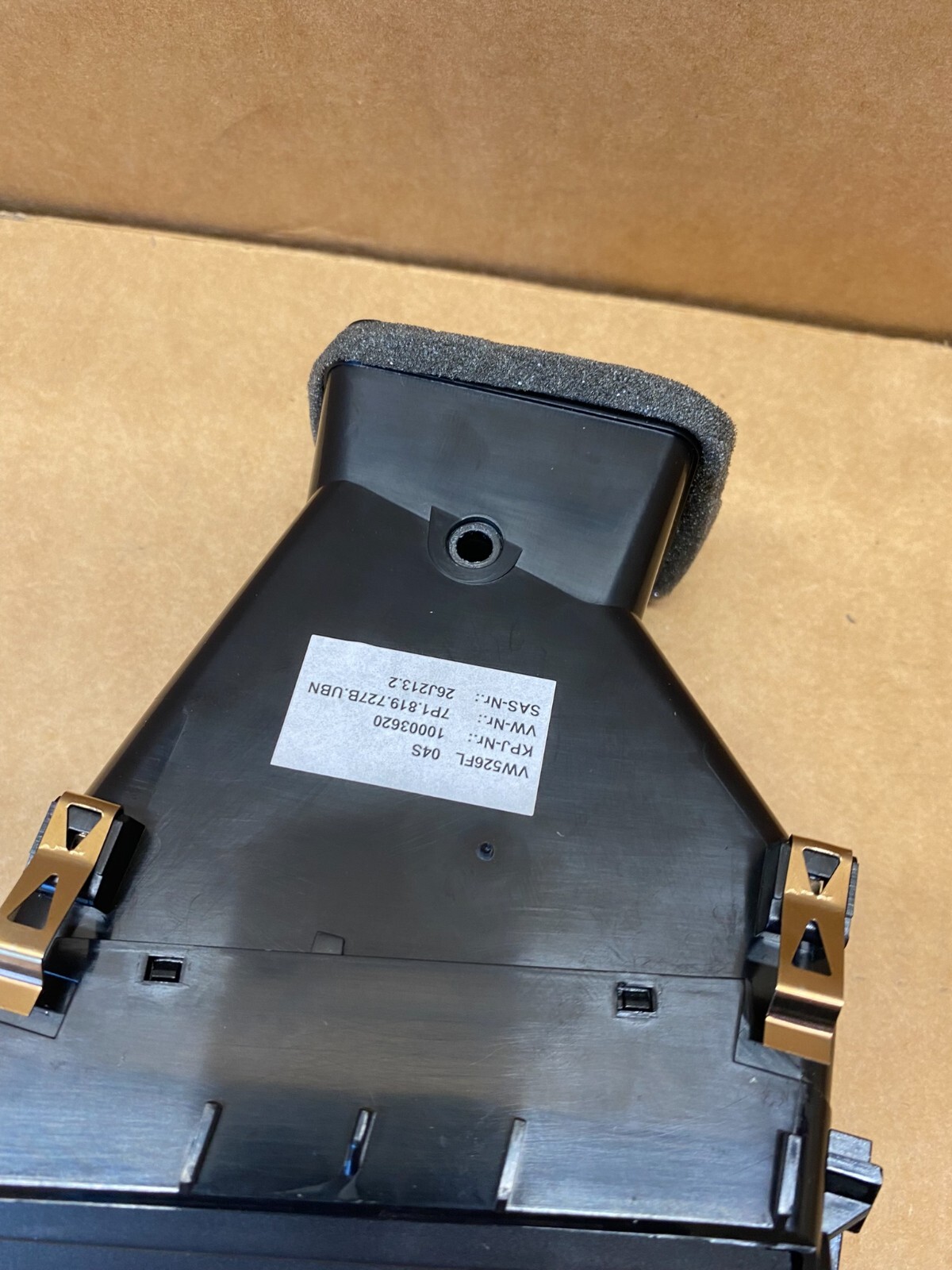 VW TOUAREG LUFT AUSSTRÖMER HEIZUNGSDÜSE LINKS MITTE VORN 7P1819727B TEST WAGEN - Obrázek 3