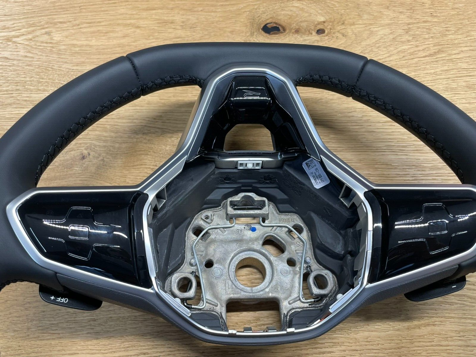 VW TOUAREG MULTIFUNKTIONS LEDER LENKRAD SPORT "R" 760419089Q FAST NEU TEST CAR - Obrázek 11