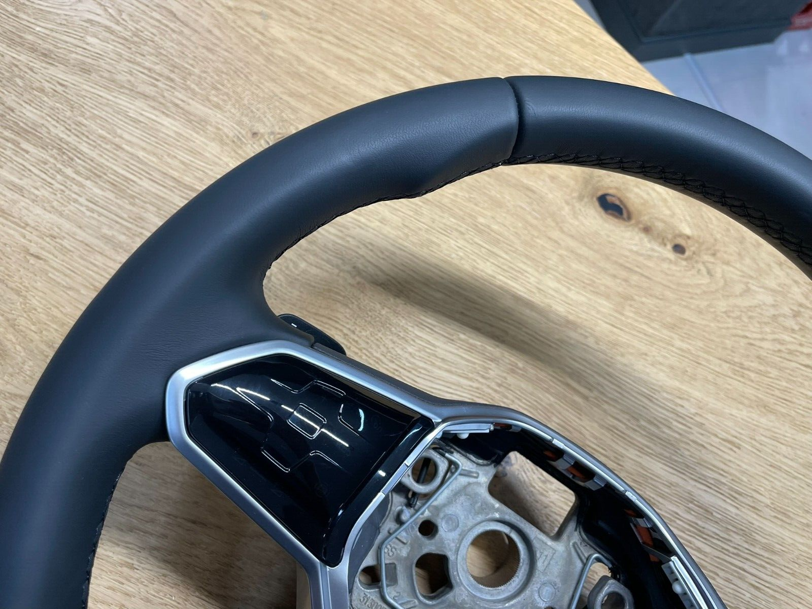 VW TOUAREG MULTIFUNKTIONS LEDER LENKRAD SPORT "R" 760419089Q FAST NEU TEST CAR - Obrázek 7