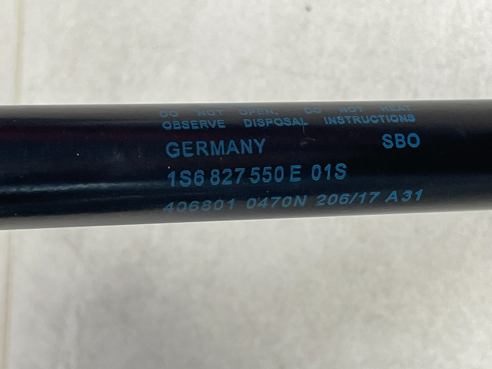 1S6827550E VW UP HECKKLAPPENDÄMPFER GASFEDER HECKKLAPPE 1S6827550E ORIG. VW TEIL - Obrázek 3