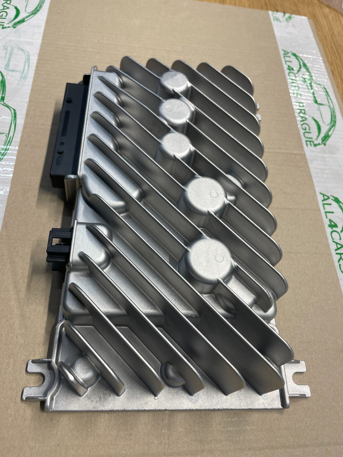 3G0035466J VW ŠKODA AUDIO VERSTÄRKER AUDIO AMPLIFIER 3G0035466J ORIG.NEU TEIL ! - Obrázek 8