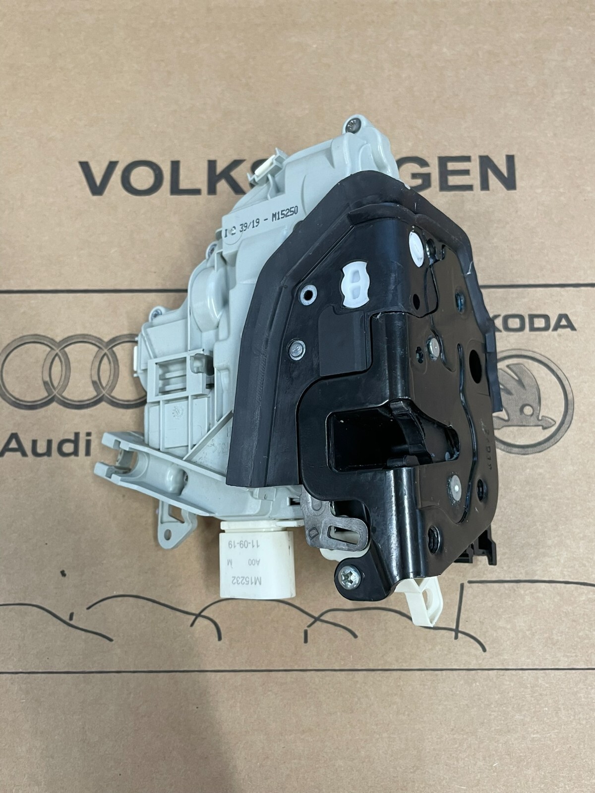 4G0839016E AUDI A6 A7 Q7.... VW TOUAREG TÜRSCHLOSS DOOR LOCK 4G0839016E Fast Neu - Obrázek 14