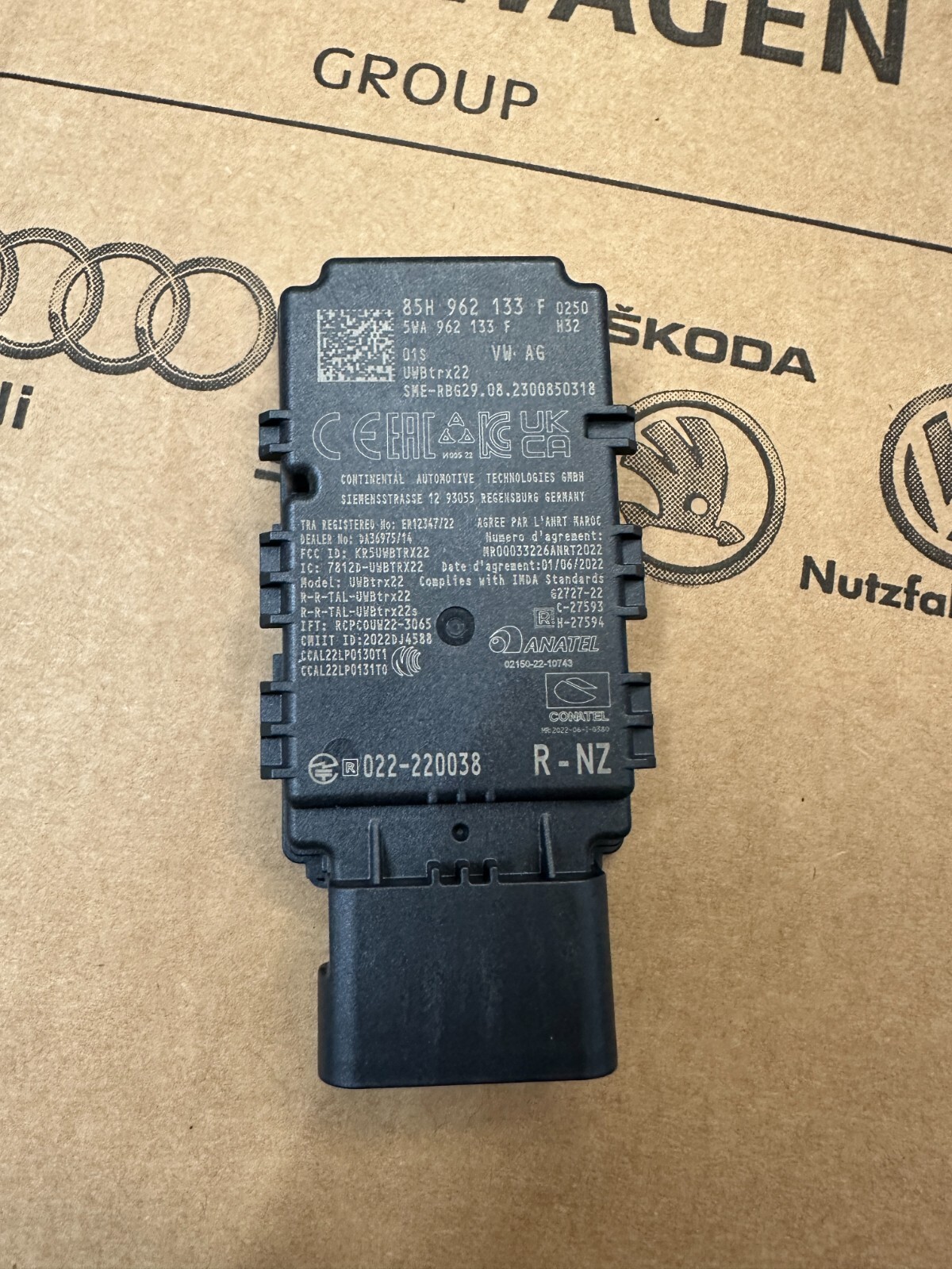 85H962133F AUDI VW SKODA SEAT ANTENNENVERSTÄRKER 85H962133F - Obrázek 11