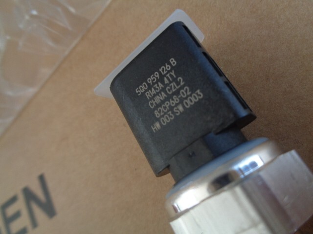 AUDI 5Q0959126B KLIMAANLAGE DRUCKSCHALTER ORIGINAL AUDI TEIL 5Q0 959 126 B NEU - Obrázek 10