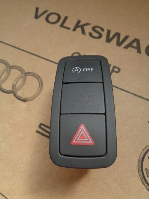 AUDI A1 MEHRFACHSCHALTER WARNBLINKER 8X0959672C Fast Neu Teil d v Test Wagen....