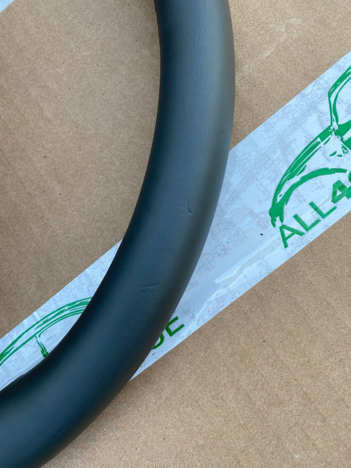 AUDI A4,A6,A8 LEDER LENKRAD SPORT 3 SPEICHEN PERFORIERT GRAU 8E0124A ORIGINAL - Obrázek 4