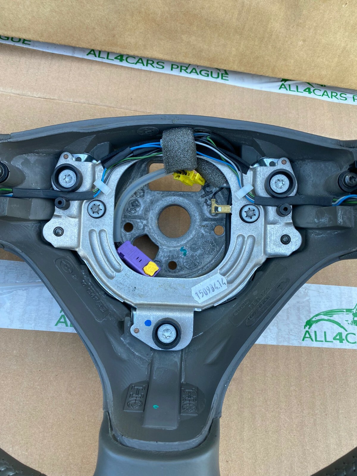 AUDI A4,A6,A8 LEDER LENKRAD SPORT 3 SPEICHEN PERFORIERT GRAU 8E0124A ORIGINAL - Obrázek 5