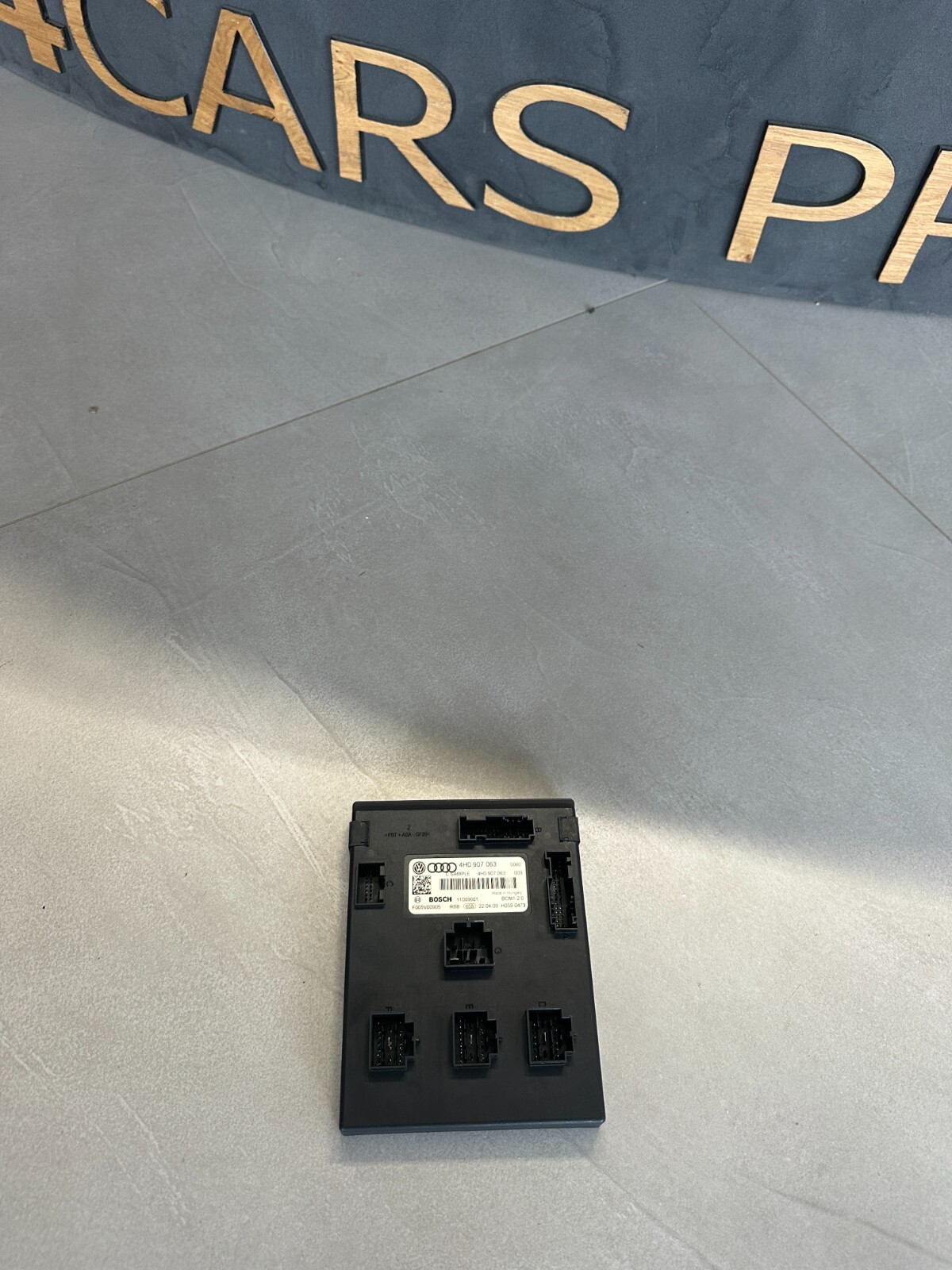 AUDI A6 A8 BORDNETZ-KOMFORTSTEUERGERÄT 4H0907063 Fast Neu Teil dem v Test Wagen - Obrázek 3