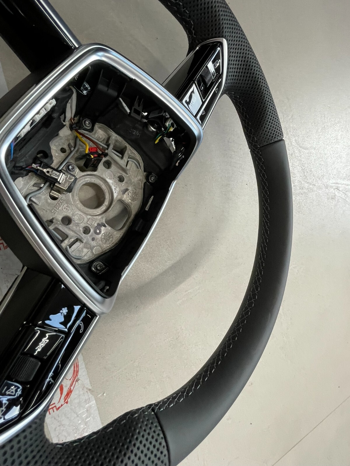 AUDI A6 S6 A7 S7 C8 4K AUDI S SPORT LEDER LENKRAD ABGEFLACHT GELOCHT BEHEIZT NEU - Obrázek 15