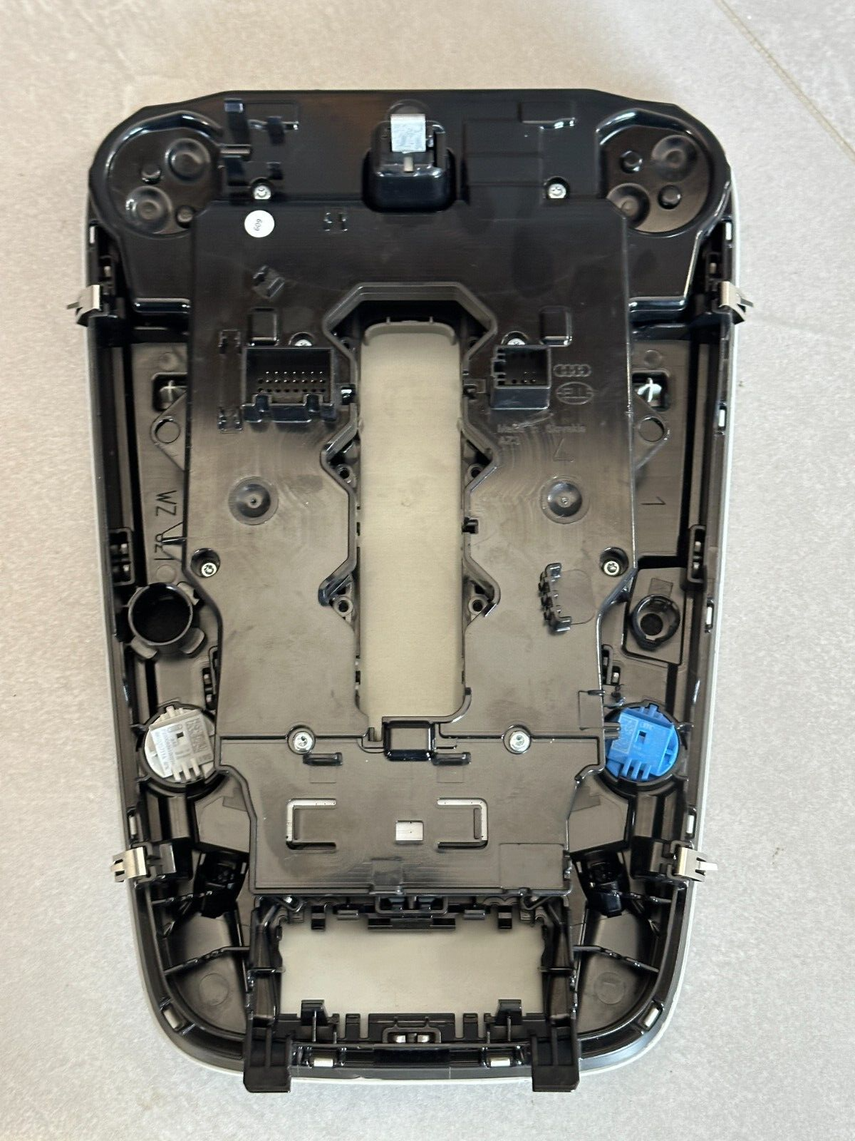 AUDI INNENRAUMLEUCHTUNG DACHLAMPE FRONTKOPFLEUCHTE 4K0947135AE - Obrázek 7
