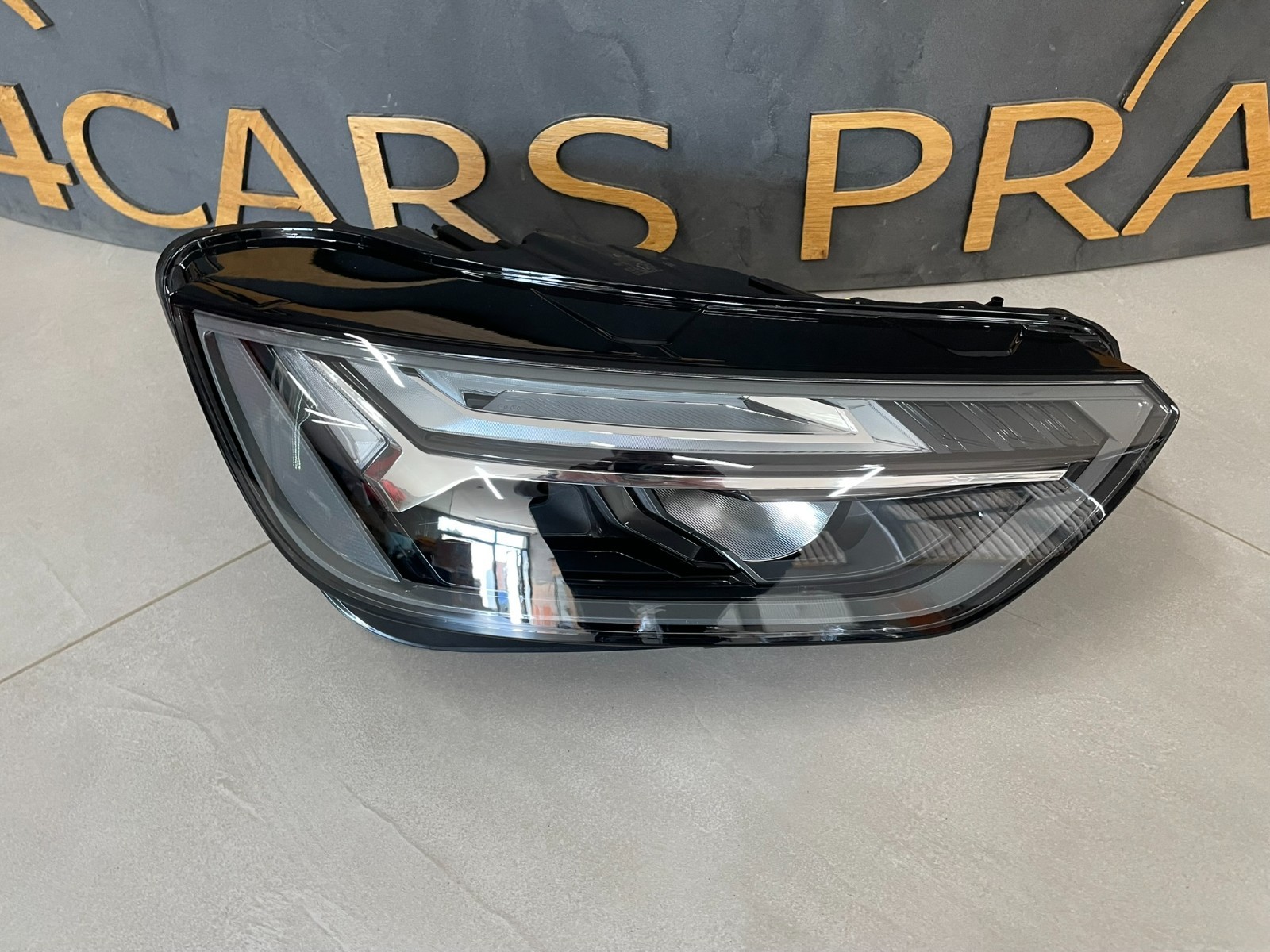 AUDI Q5 LED RECHTS FRONTSCHEINWERFER 80A941034F SCHEINWERFER HEADLIGHT ORIG.NEU!