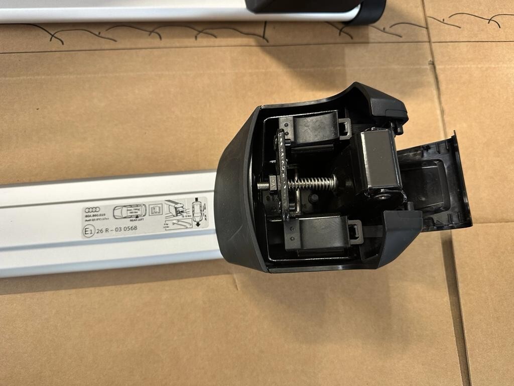 AUDI Q5 SATZ DACHTRÄGER MIT DACHSCHIENEN 80A860019 ORIGINAL NEU!!! - Obrázek 15