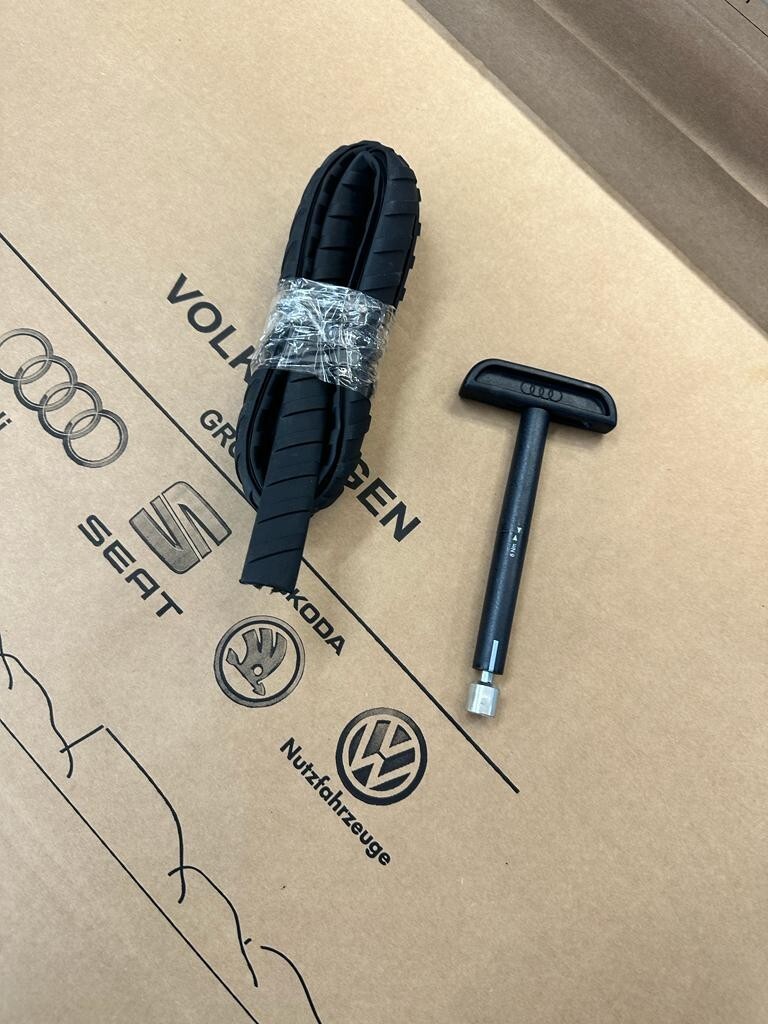 AUDI Q5 SATZ DACHTRÄGER MIT DACHSCHIENEN 80A860019 ORIGINAL NEU!!! - Obrázek 7