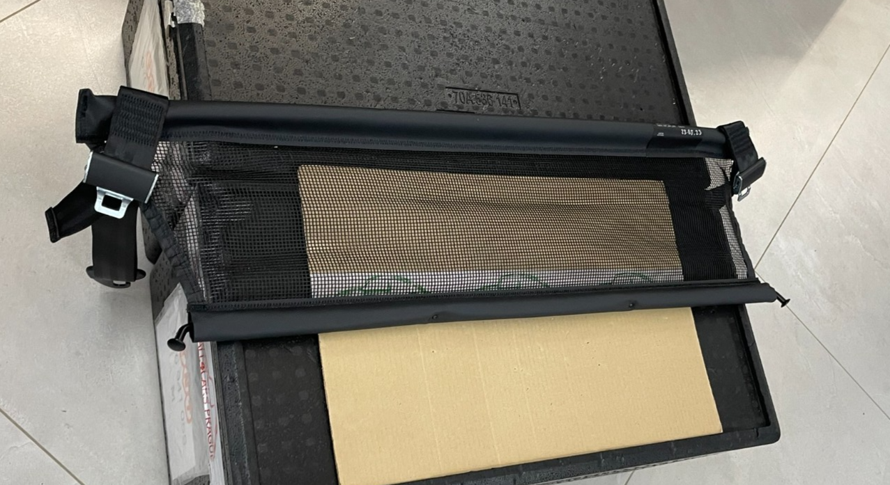 AUDI Q5 TRENNNETZ HUNDENETZ KOFFERRAUM SCHWARZ NETZTRENNWAND 80F861691 NEU AUDI - Obrázek 9