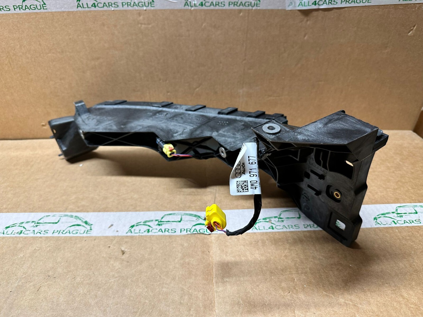 AUDI Q7 4M SCHEINWERFER HALTER + SENZOR CRASH 4M0805607 4M0959651 4M0971677 NEU