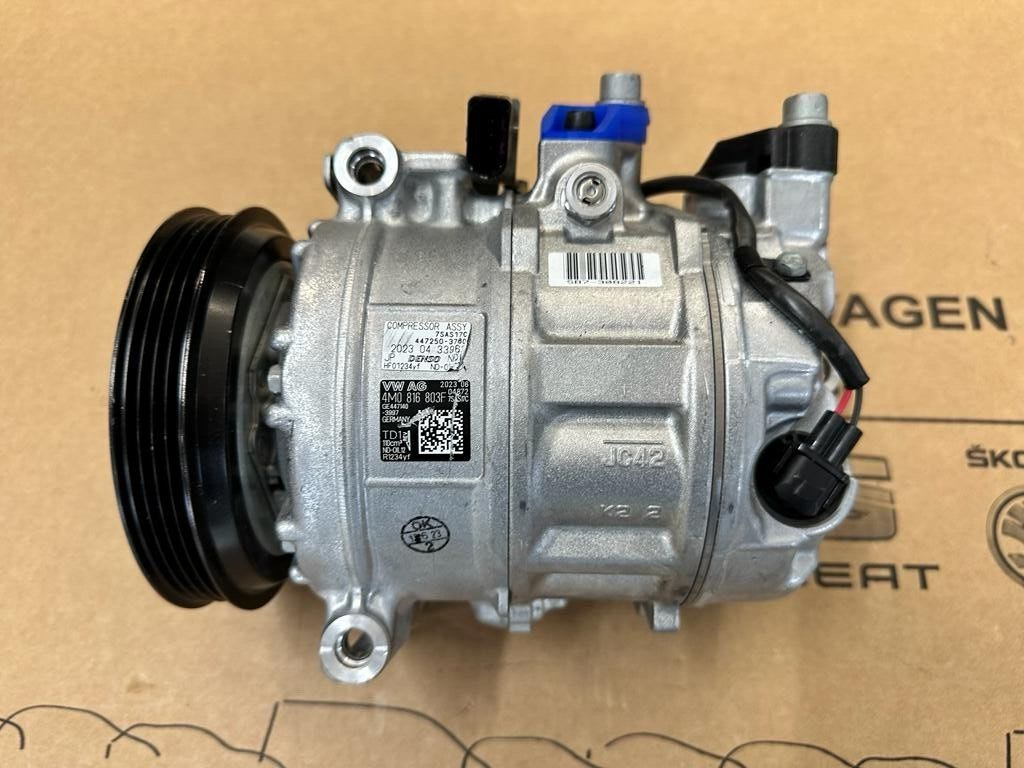 AUDI Q7, Q8 KLIMAKOMPRESSOR 4M0816803F A/C COMPRESOR 4M0 816 803 F ORIGINAL NEU!