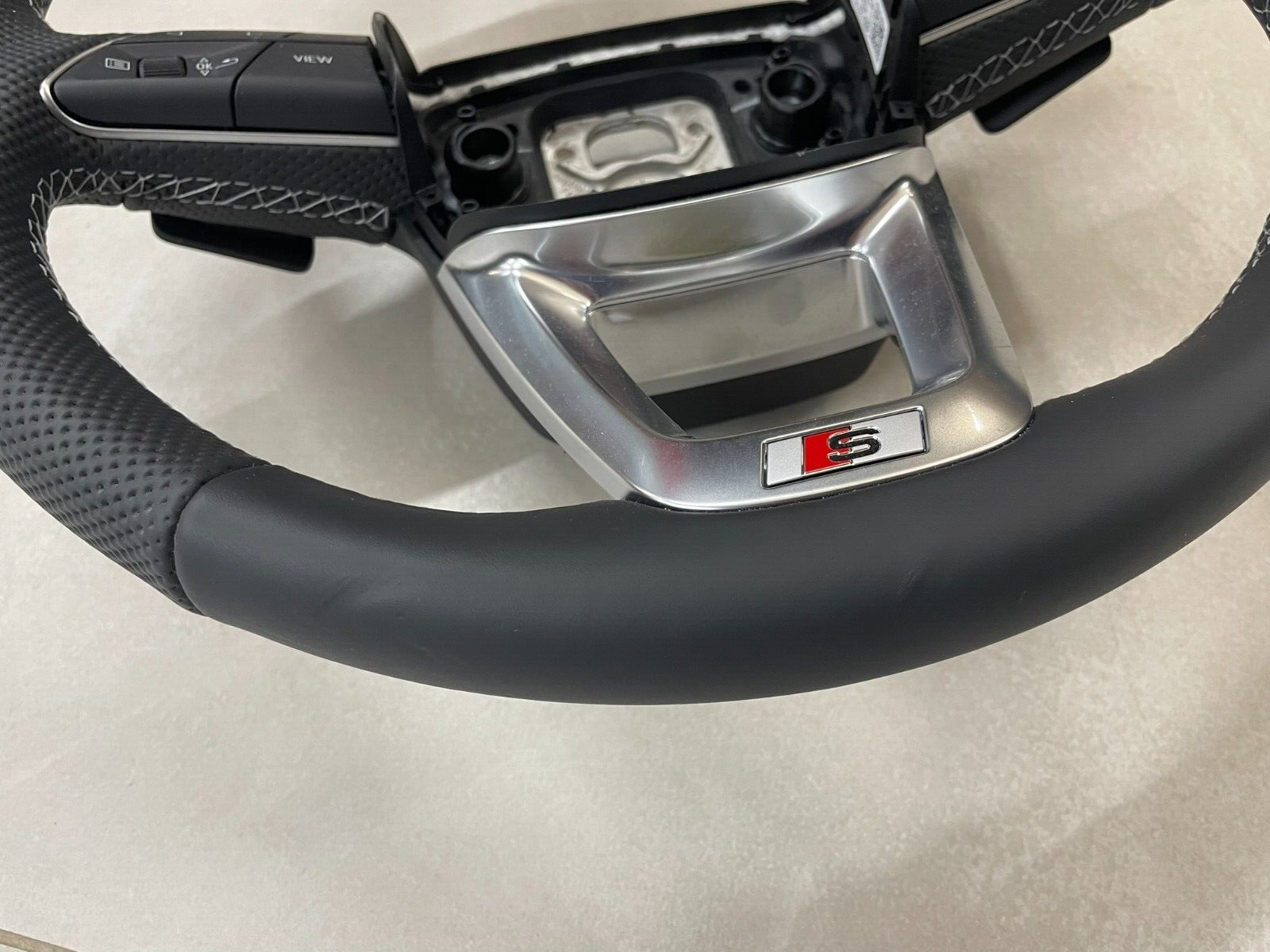 AUDI Q7 Q8 SPORT LEDER LENKRAD PERFORIERT BEHEIZT 4M8419091AL Fast Neu Test Car - Obrázek 20