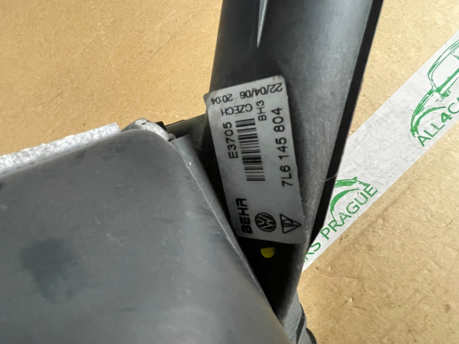 AUDI Q7 VW TOUAREG TURBOKÜHLER RECHTS 7L0145804 = 7L0145804A = 7P6145804A , F, C - Obrázek 3