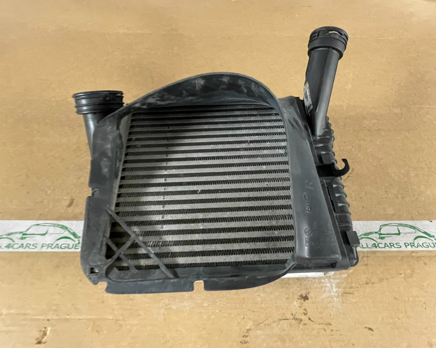 AUDI Q7 VW TOUAREG TURBOKÜHLER RECHTS 7L0145804 = 7L0145804A = 7P6145804A , F, C